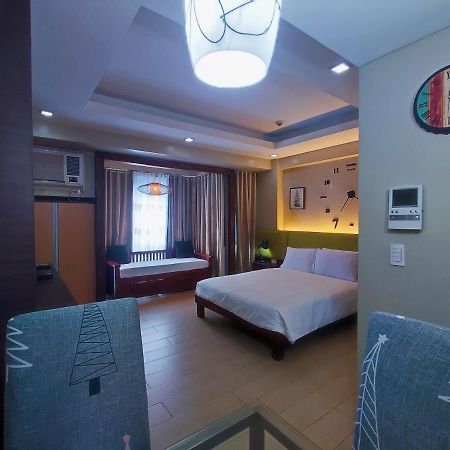 Two Palmtree Villas Newport Boulevard Near Naia 3 Pasay City Manila Bagian luar foto